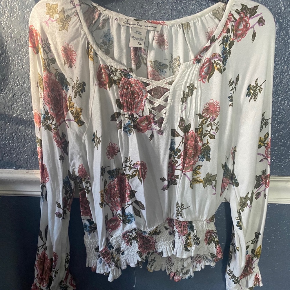 American Rag blouse beautiful - Picture 2 of 2